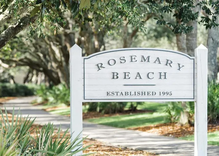 Bluehavenon30A-Between Rosemary & Alys Beach -Steps To Beach & Dining-Sleeps 3