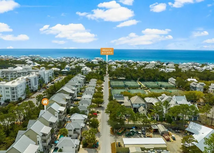 Walk To Beach, 30A Carriage House, Sleeps 4